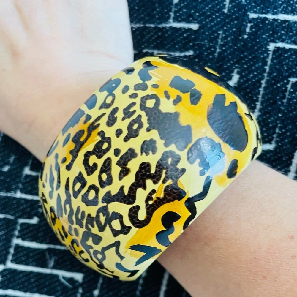 Leopard Print Yellow Bangle Bracelet - Picture 5 of 11